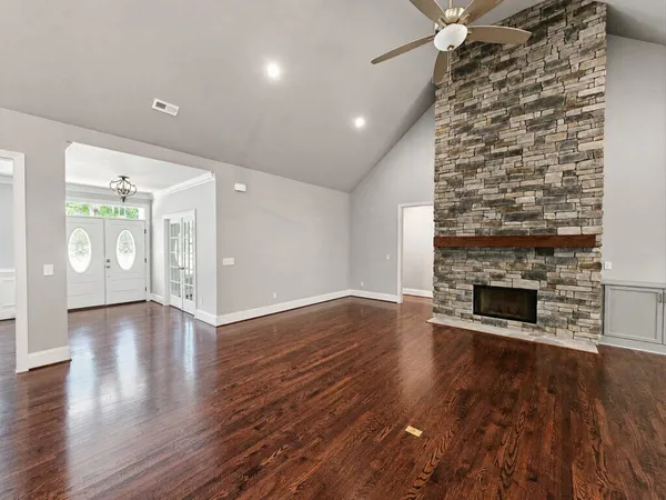 Living Room — Amherst Fassinger