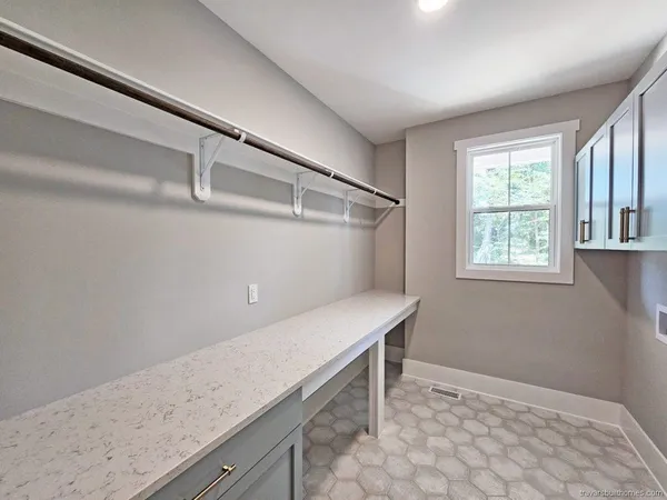 Laundry Room — Amherst