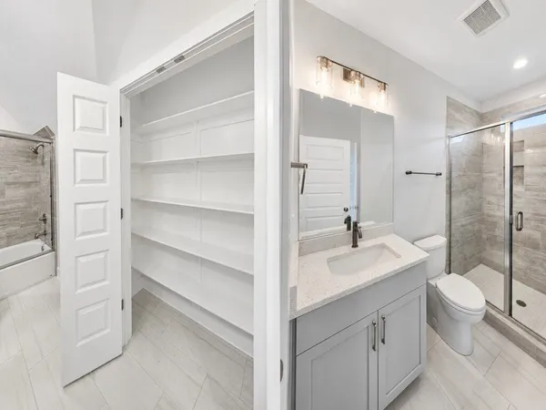 Secondary Bath — Hillsborough Danbury Springs
