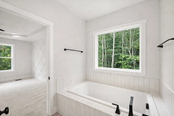 Primary Bath — Fox Riverstone