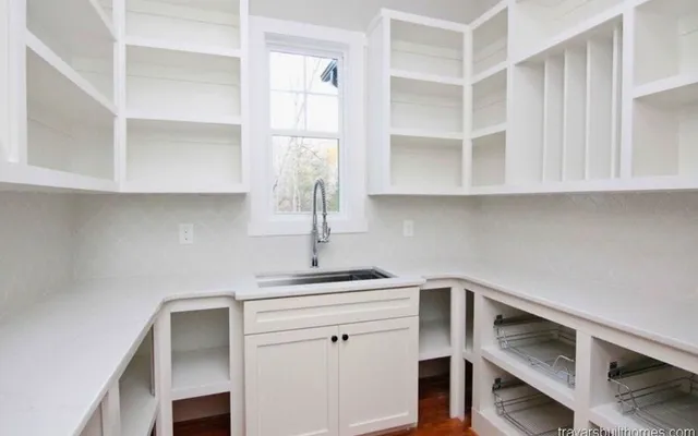 Why the Scullery Pantry is a Must-Have Kitchen Feature in Today’s Custom Homes