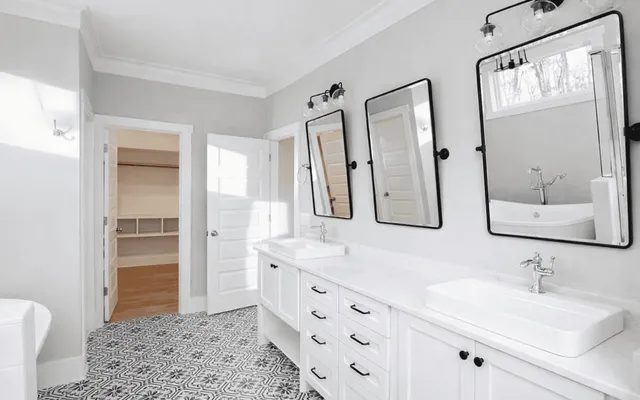 Owner’s Suite Bathroom Design: How to Create the Space You Need for Your New Home in NC