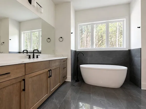 Primary Bath — Settlers Ridge