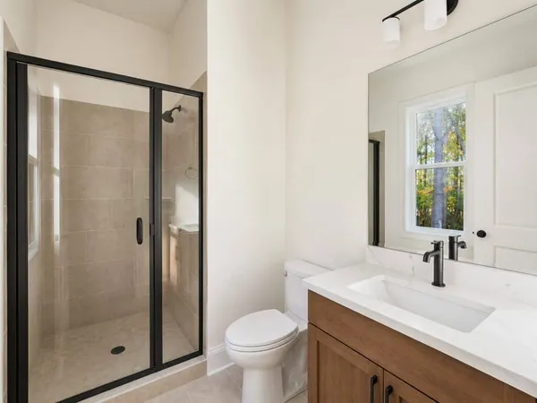 Secondary Bath — Settlers Ridge