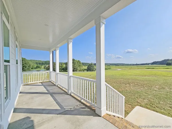 Front Porch — Quail Ridge