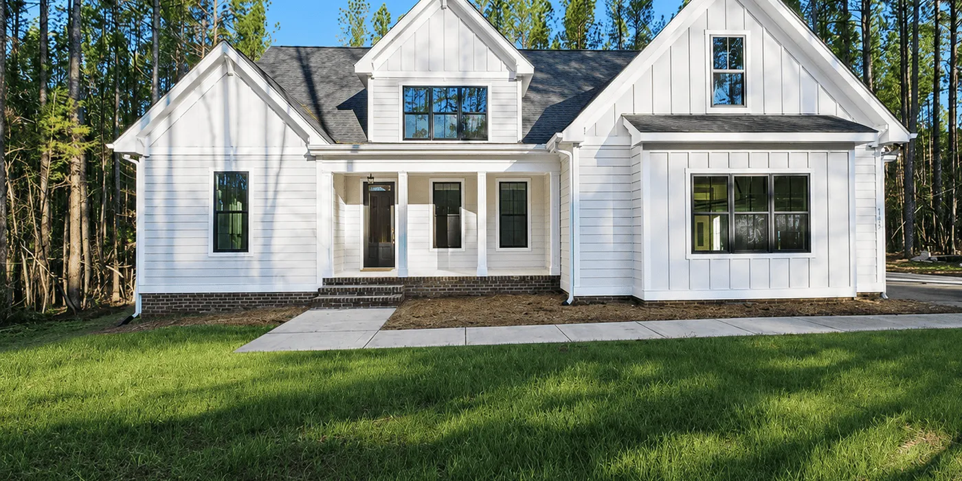 Personalized Charm – Comparing Three Modern Farmhouses