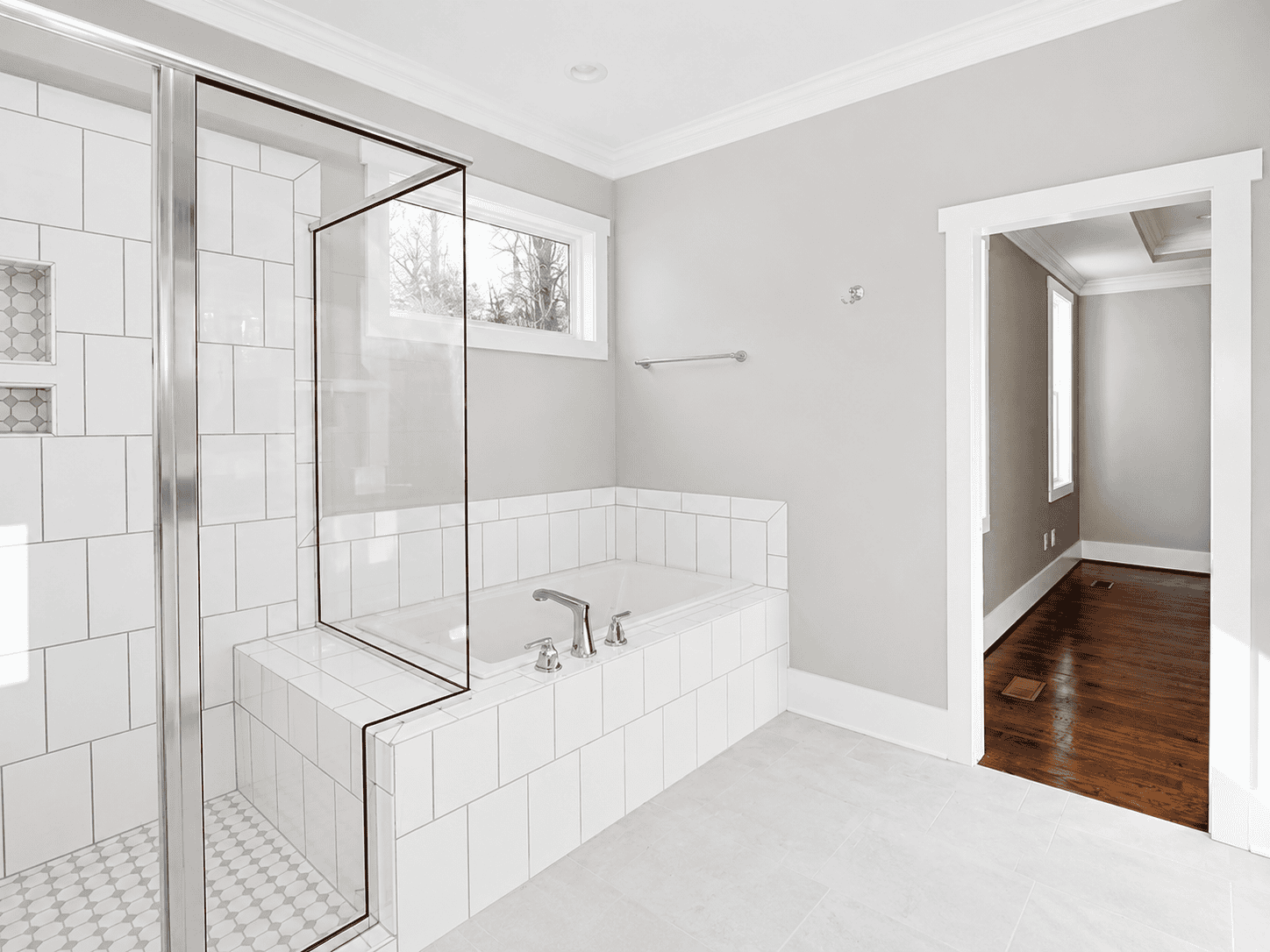 Primary Bath — Applewood