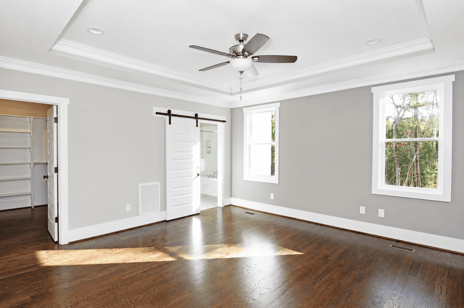 Primary Suites — Applewood