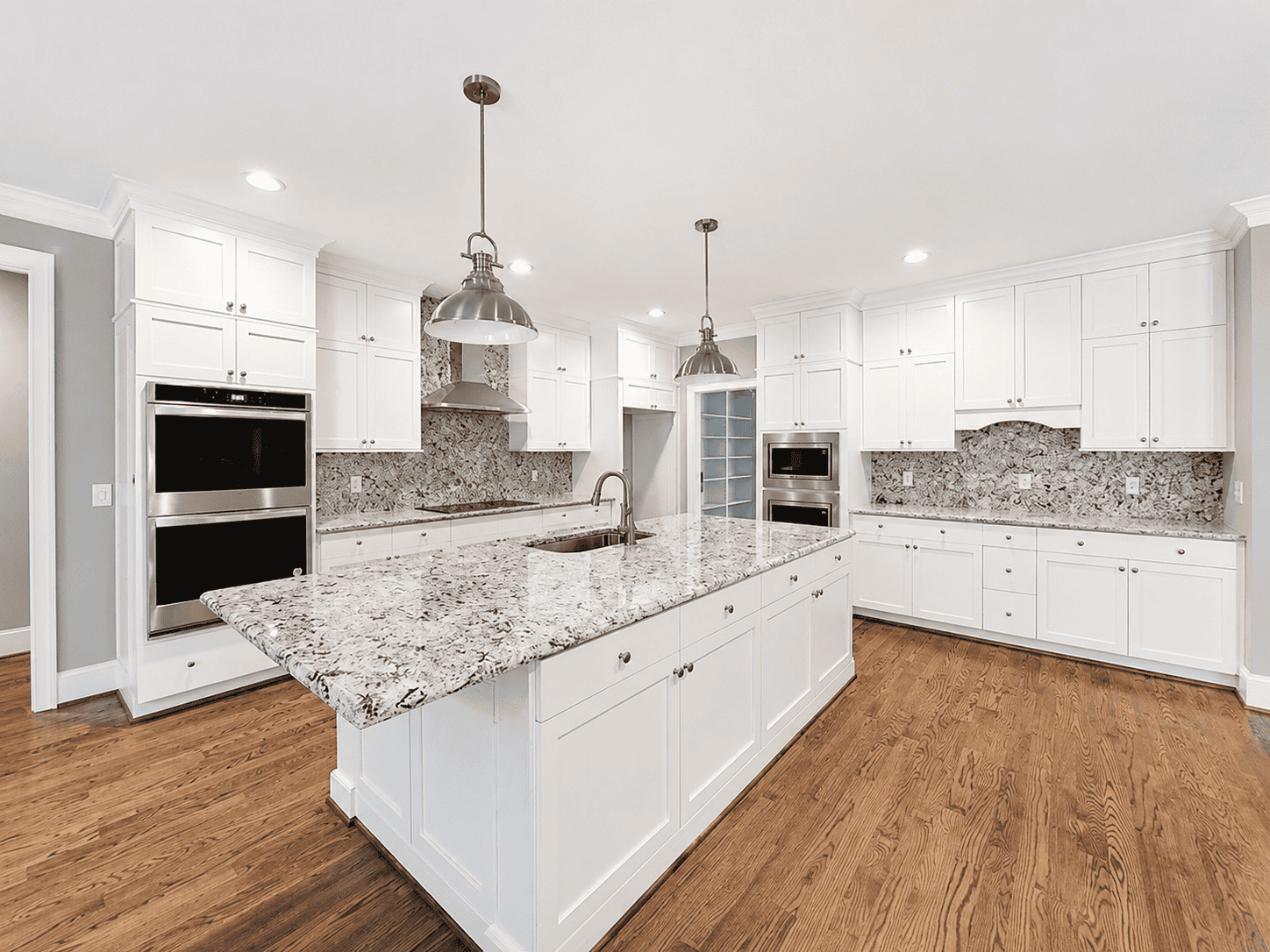 Kitchen — Southern Farmhouse
