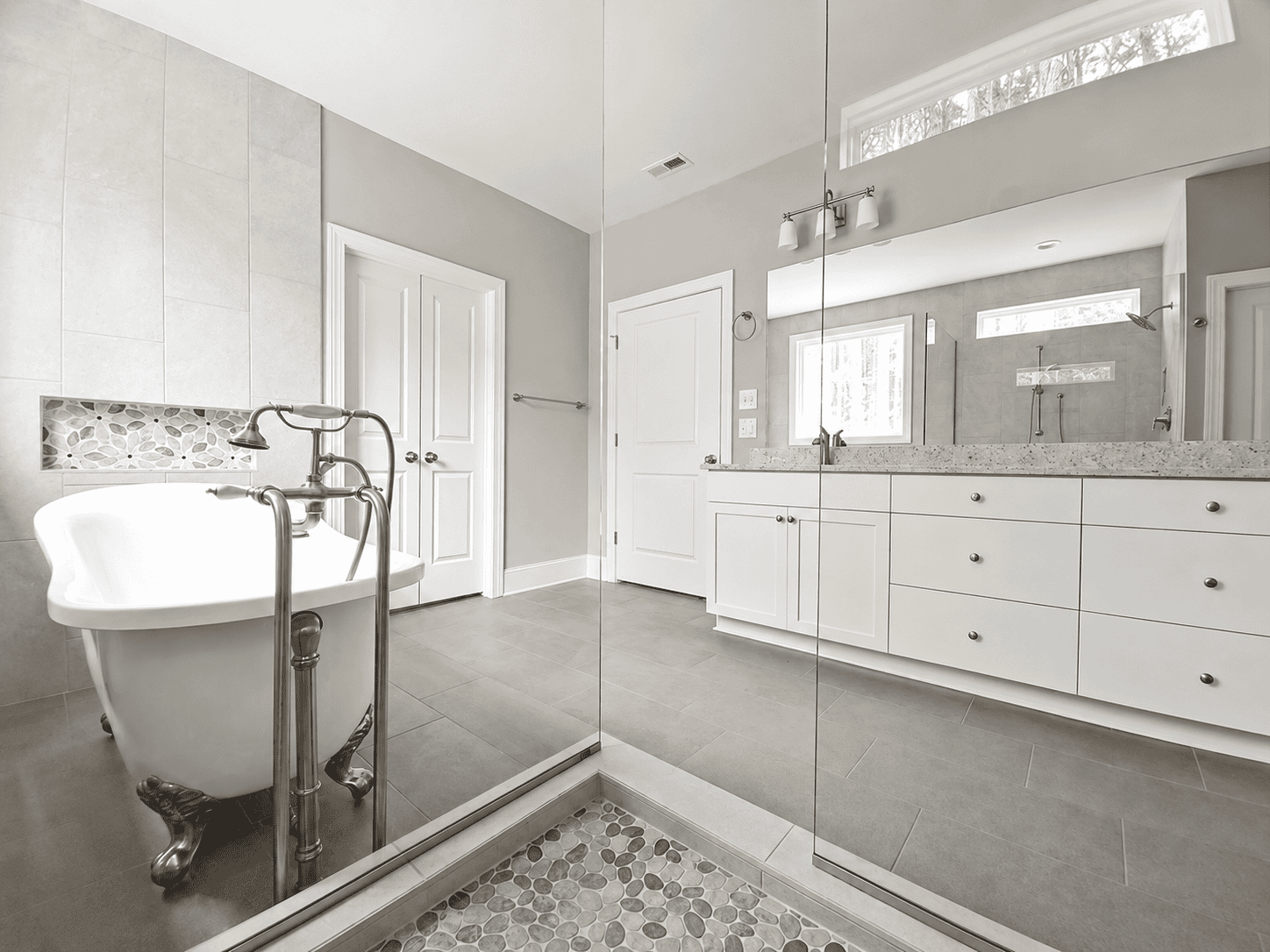 Primary Bath — Southern Farmhouse