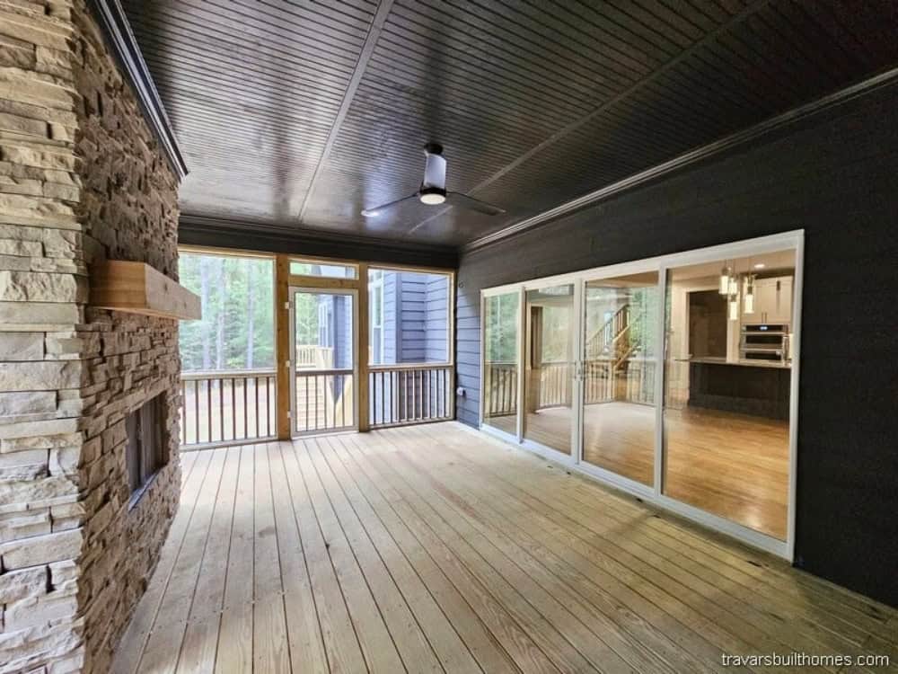Chestnut Pointe porch