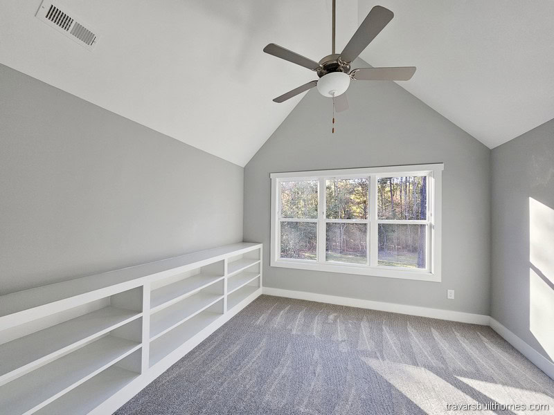 Bonus Room — Holton Manor