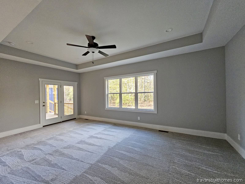 Primary Suite — Holton Manor