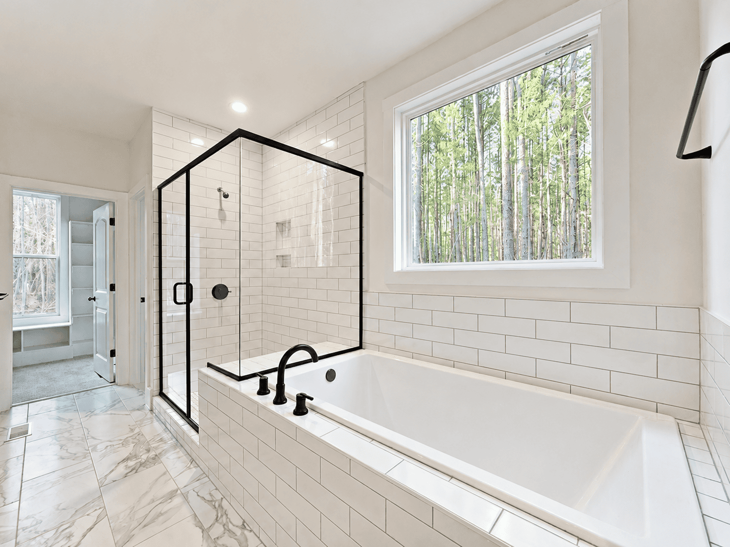 Longview owner suite bath
