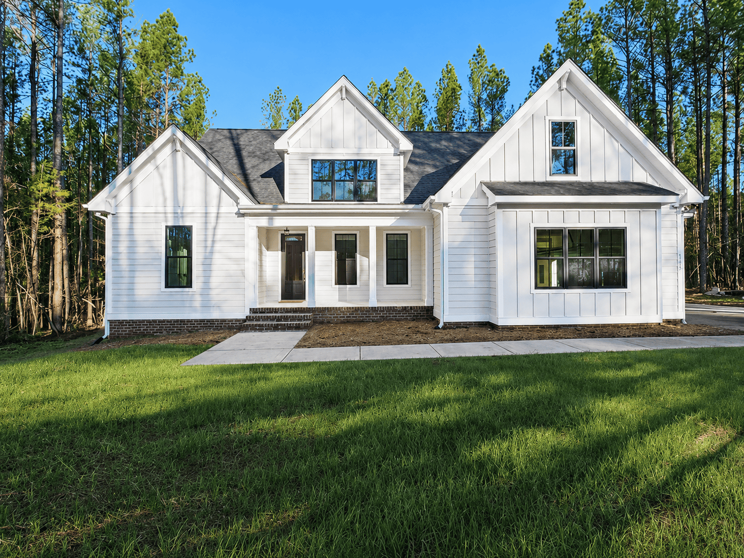 Personalized Charm – Comparing Three Modern Farmhouses