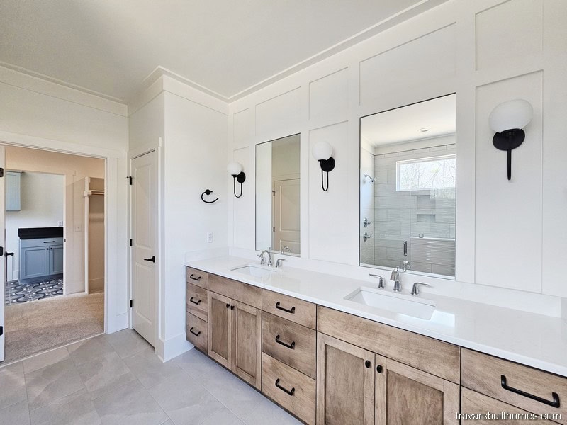 Primary Bath — Avonmore