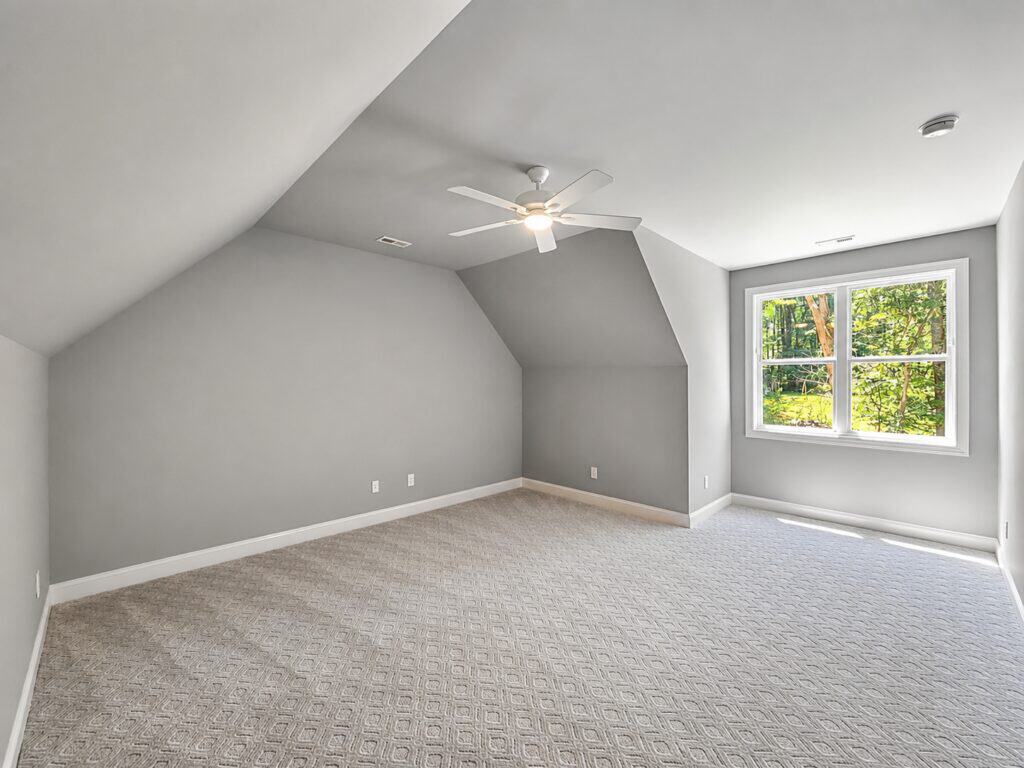 Bonus Room — Amherst Fassinger