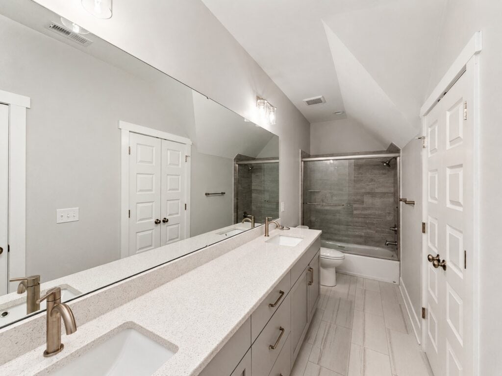 Secondary Bath — Hillsborough Danbury Springs