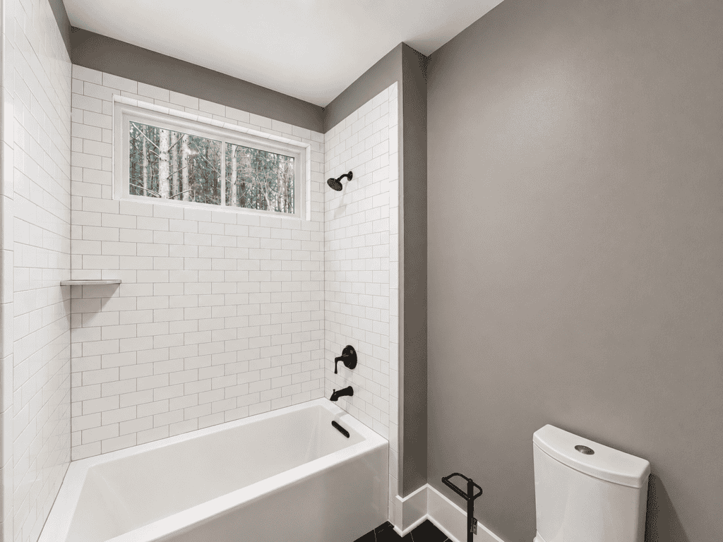 Secondary Bath — Aster Park